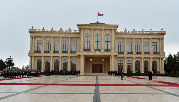 В Баку состоялась официальная церемония встречи Президента Грузии (ФОТО)