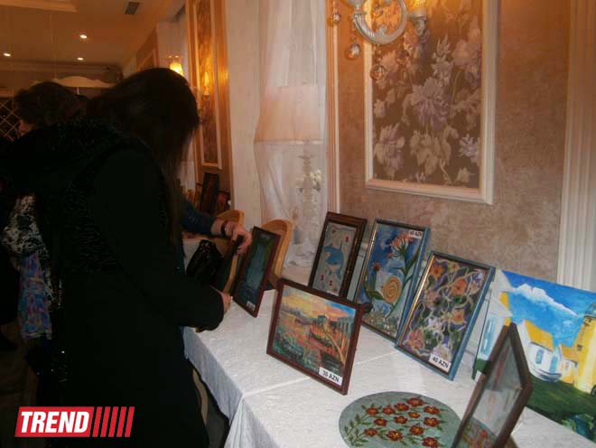 В Баку прошла выставка работ подростков с синдромом Дауна: Мир доброты и позитива (ФОТО)