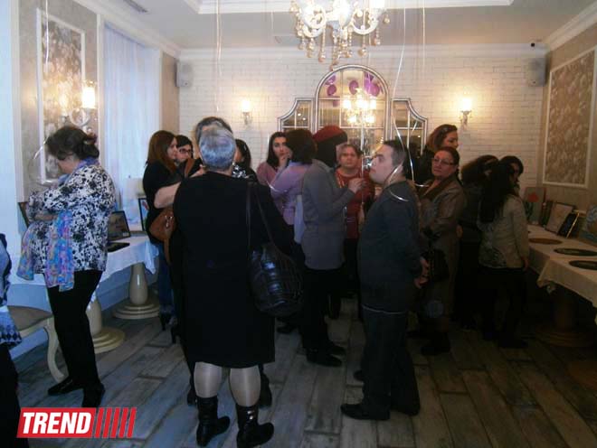 В Баку прошла выставка работ подростков с синдромом Дауна: Мир доброты и позитива (ФОТО)