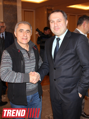 Фергана Гасымова презентовала первый альбом "Yalnız Ona Doğru" – слезы Алима Гасымова, овации деятелей культуры (ФОТО)