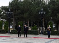 В Баку состоялась официальная церемония встречи Президента Грузии (ФОТО)