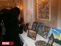 В Баку прошла выставка работ подростков с синдромом Дауна: Мир доброты и позитива (ФОТО)