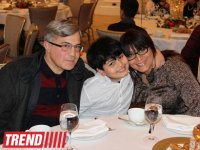 Фергана Гасымова презентовала первый альбом "Yalnız Ona Doğru" – слезы Алима Гасымова, овации деятелей культуры (ФОТО)