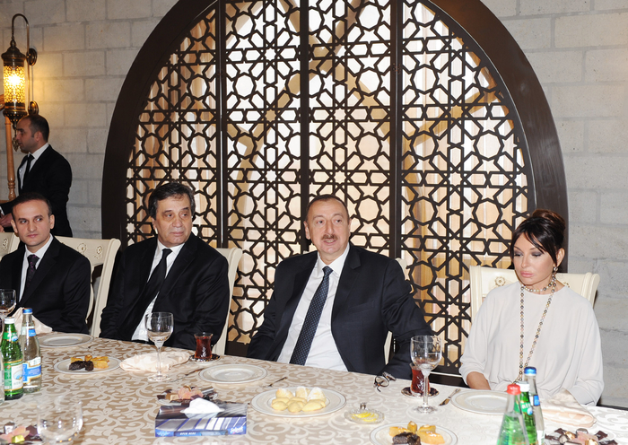 Президент Ильхам Алиев: В самые трудные годы Азербайджан сумел сохранить свою национальную музыку, обычаи, образ жизни (ФОТО)