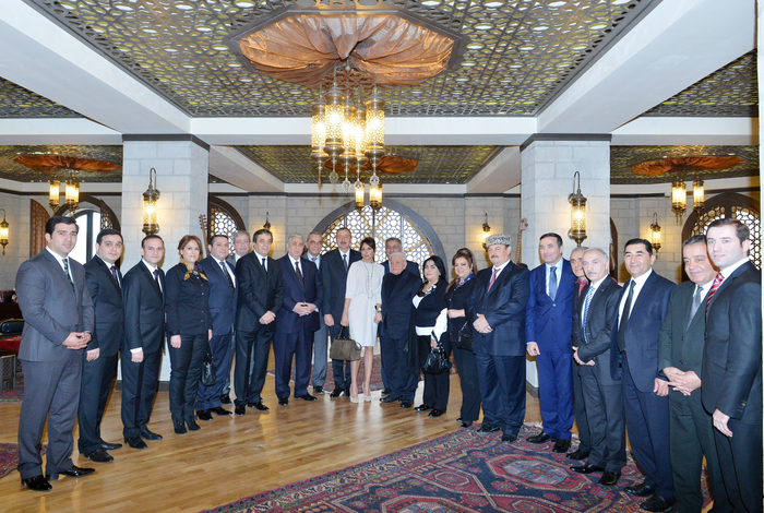 Президент Ильхам Алиев: В самые трудные годы Азербайджан сумел сохранить свою национальную музыку, обычаи, образ жизни (ФОТО)