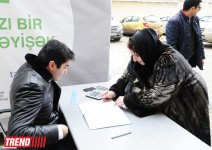 В Баку стартовала массовая акция в рамках проекта "Заменим каждый лист бумаги на листья" (ФОТО)