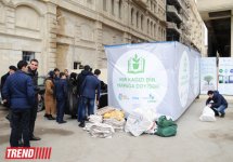 В Баку стартовала массовая акция в рамках проекта "Заменим каждый лист бумаги на листья" (ФОТО)