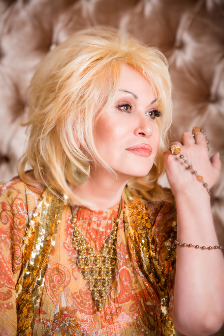 "Сквозь призму времени" - народная артистка Азербайджана Ниса Гасымова отмечает юбилей (ФОТО)