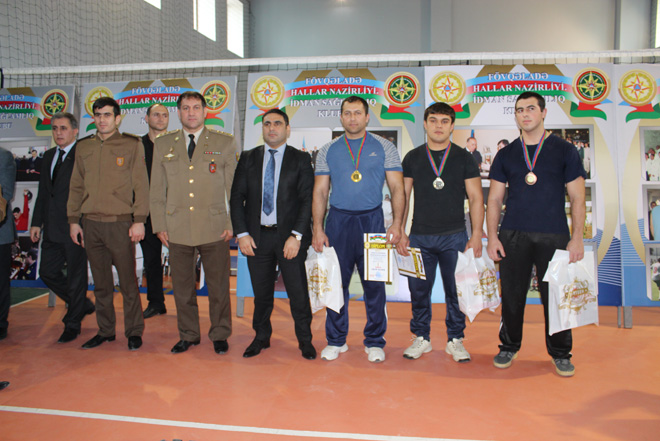 В Азербайджане определены победители чемпионата по гиревому спорту (ФОТО)