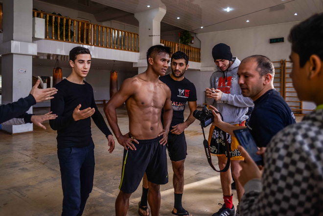 Двукратный победитель Мирового Гран-при по К-1 потренировался в Баку (фото)