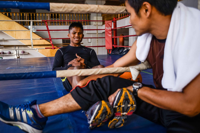 Двукратный победитель Мирового Гран-при по К-1 потренировался в Баку (фото)