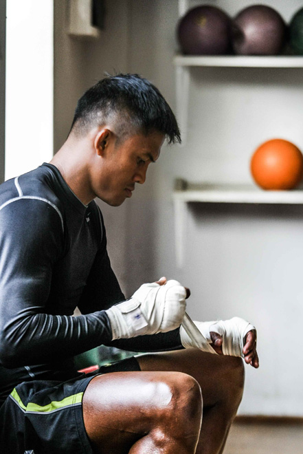 Двукратный победитель Мирового Гран-при по К-1 потренировался в Баку (фото)