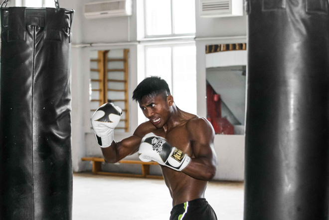 Двукратный победитель Мирового Гран-при по К-1 потренировался в Баку (фото)