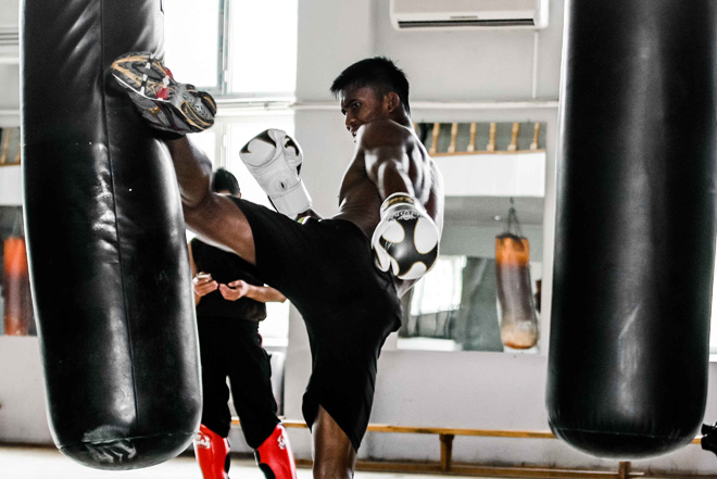 Двукратный победитель Мирового Гран-при по К-1 потренировался в Баку (фото)