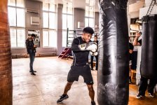 Двукратный победитель Мирового Гран-при по К-1 потренировался в Баку (фото)