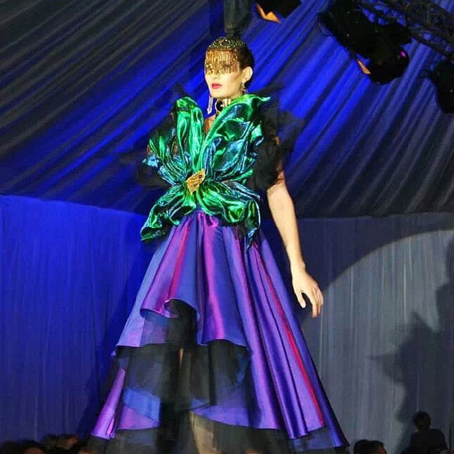 Азербайджанский модельер стала победителем международного конкурса в Румынии (ФОТО)