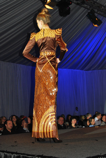 Азербайджанский модельер стала победителем международного конкурса в Румынии (ФОТО)