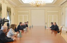 Президент Азербайджана принял делегацию Американского еврейского комитета