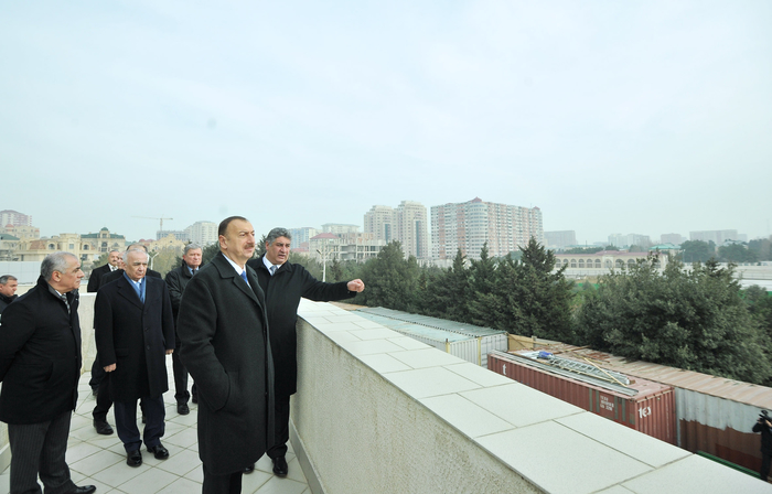 Президент Азербайджана ознакомился с проектом работ, которые будут проведены в Спортивно-концертном комплексе им. Гейдара Алиева (ФОТО)