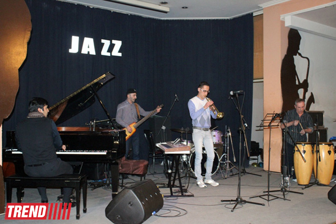 В Баку прошел юбилейный вечер легендарного джазмена Рафика Сеидзаде (ФОТО)