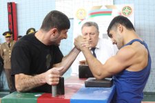 В Азербайджане определены победители чемпионата по армрестлингу (ФОТО)
