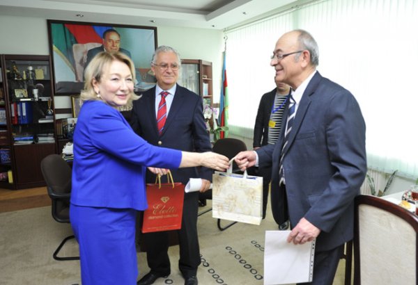 В Баку состоялась встреча ученых-языковедов тюркоязычных стран (ФОТО)