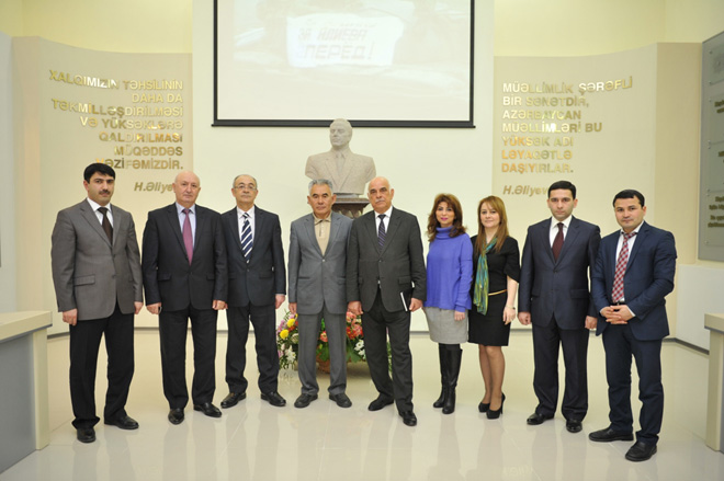 В Баку состоялась встреча ученых-языковедов тюркоязычных стран (ФОТО)