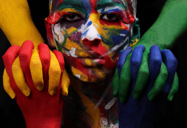 "Краски женского настроения" - креативный проект Лалы Гусейновой (ФОТО)