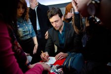 Победитель "The Best Model of the World" провел в Баку автограф-сессию  (ФОТО)