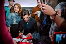 Победитель "The Best Model of the World" провел в Баку автограф-сессию  (ФОТО)