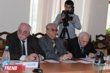 В Баку прошел круглый стол с участием российских ученых и историков "Азербайджан в годы ВОВ" (ФОТО)