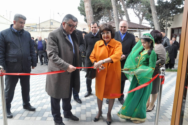 В Бузовна после капремонта открылся Дом культуры имени Рухуллы Ахундова (ФОТО)