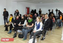 В Баку проходит II Международный форум молодых поэтесс (ФОТО)