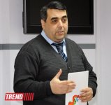 В Баку проходит II Международный форум молодых поэтесс (ФОТО)