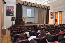 В Баку прошел вечер, посвященный творчеству народного поэта Джабира Новруза (ФОТО)