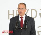 Лейла Алиева и Арзу Алиева приняли участие в открытии выставки "Легендарное оружие" в Центре Гейдара Алиева (ФОТО)