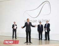 Лейла Алиева и Арзу Алиева приняли участие в открытии выставки "Легендарное оружие" в Центре Гейдара Алиева (ФОТО)