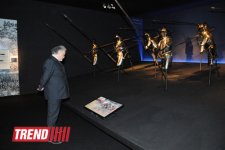 Лейла Алиева и Арзу Алиева приняли участие в открытии выставки "Легендарное оружие" в Центре Гейдара Алиева (ФОТО)