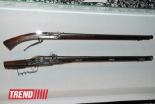 Лейла Алиева и Арзу Алиева приняли участие в открытии выставки "Легендарное оружие" в Центре Гейдара Алиева (ФОТО)