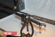 Лейла Алиева и Арзу Алиева приняли участие в открытии выставки "Легендарное оружие" в Центре Гейдара Алиева (ФОТО)