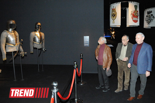 Лейла Алиева и Арзу Алиева приняли участие в открытии выставки "Легендарное оружие" в Центре Гейдара Алиева (ФОТО)