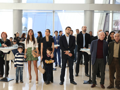 Лейла Алиева и Арзу Алиева приняли участие в открытии выставки "Легендарное оружие" в Центре Гейдара Алиева (ФОТО)