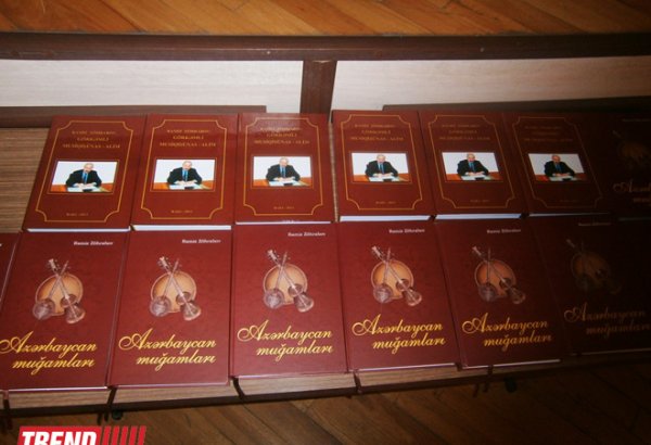 В Баку состоялась презентация книги Рамиза Зохрабова "Азербайджанский мугам" (ФОТО)