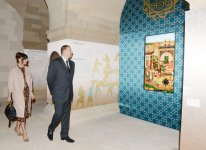 Президент Ильхам Алиев и его супруга ознакомились с новой музейной экспозицией в Комплексе Дворца Ширваншахов (ФОТО)