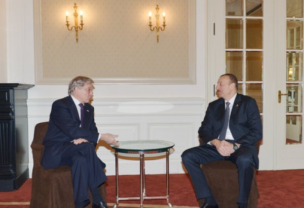 Президент Азербайджана встретился с членом Сената Нидерландов