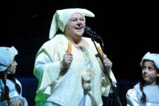 Топпуш-баджы порадовала детей "Весенней сказкой" (ФОТО)