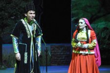 Топпуш-баджы порадовала детей "Весенней сказкой" (ФОТО)