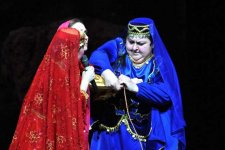 Топпуш-баджы порадовала детей "Весенней сказкой" (ФОТО)