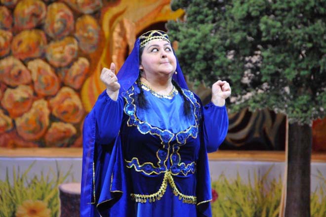 Топпуш-баджы порадовала детей "Весенней сказкой" (ФОТО)