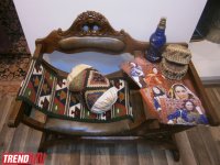 Реконструированная азербайджанская национальная одежда XIX века - выставка "Коллажи" (ФОТО)